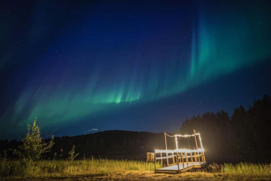 Rovaniemi: Arctic Ice Floating and Northern Lights Tour - Ice Floating in Rovaniemi: The 3-Hour Night That Feels Like Two Trips