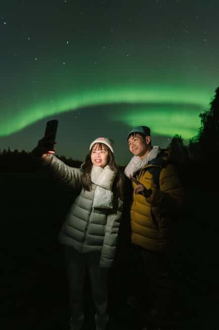 Rovaniemi: Aurora Hunt with Money-Back Guarantee and Photo - Waiting for the sky to cooperate without wasting the night