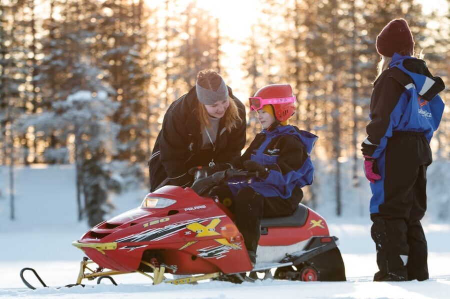 Rovaniemi: Family Snowmobile Trip with Guide and Picnic - Getting to the start: Safartica pickup and timing in Rovaniemi