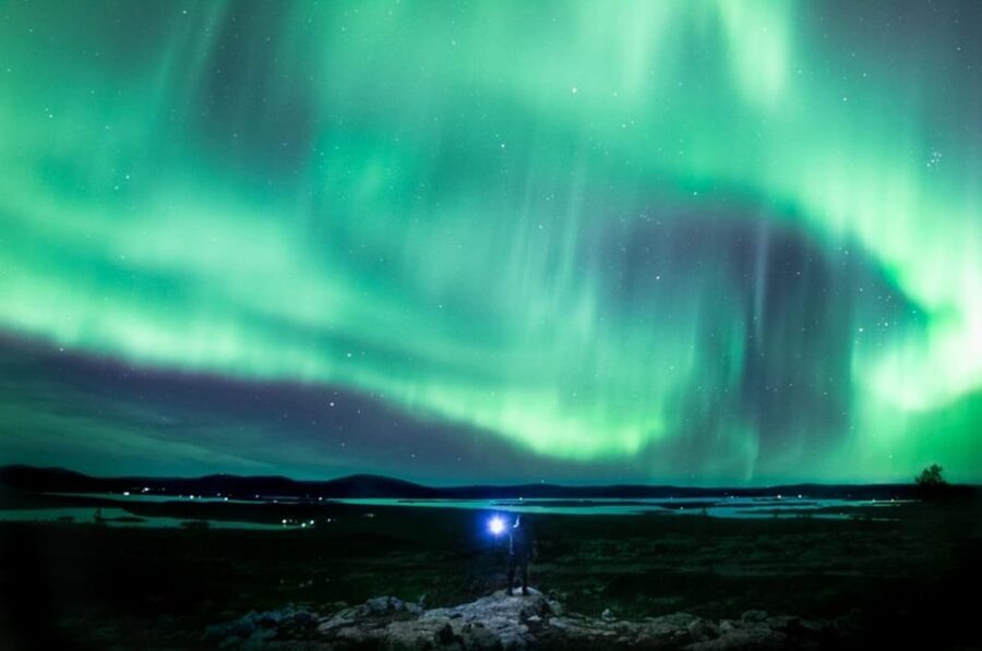 Rovaniemi: Guaranteed Aurora Hunting Tour with Local Guide - Northern Lights Guarantee: Turning Luck Into a Clear Decision