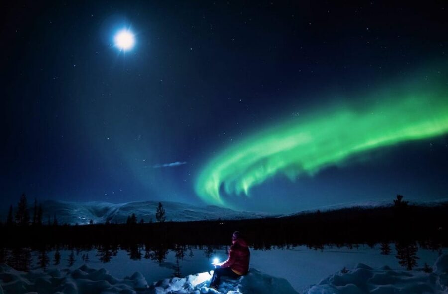 Rovaniemi: Guaranteed Aurora Hunting Tour with Local Guide - Meet Velu and the Small-Group Advantage in Rovaniemi