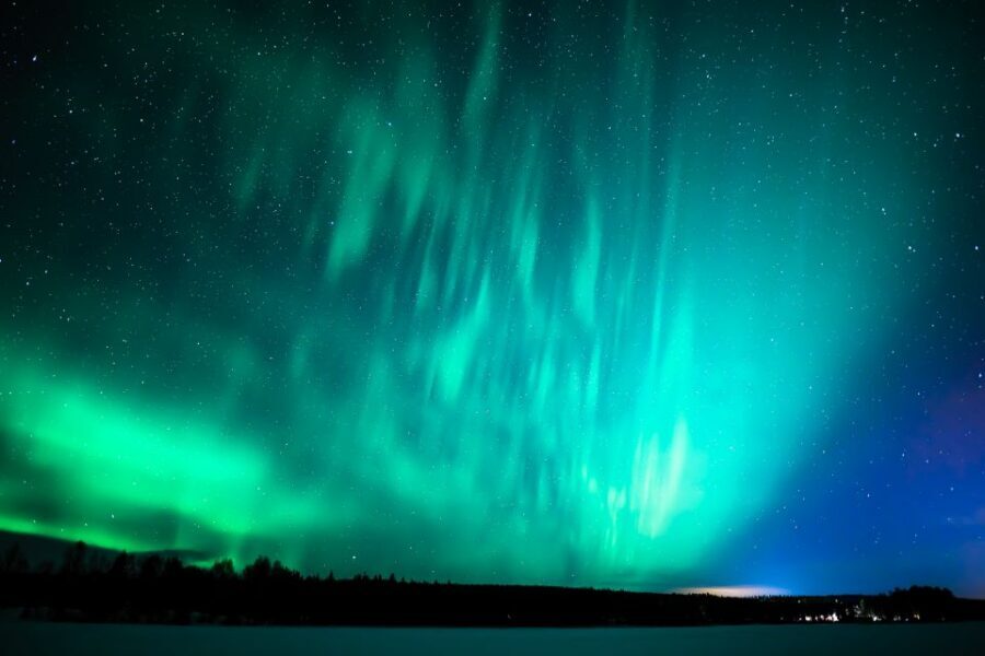 Rovaniemi: Guaranteed Ultimate Aurora Hunt with Photographer - What Happens Under the Sky: Minimum Outdoor Time and Adjusting on the Fly