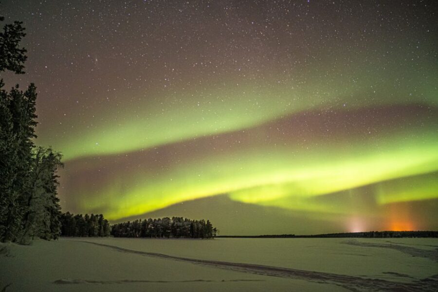 Rovaniemi: Guaranteed Ultimate Aurora Hunt with Photographer - Gear Provided: Winter Overalls and Snow Boots