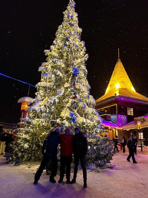 Rovaniemi: Guided Tour of Santa Claus Village - Where the guide shines: navigation, queue help, and local tips