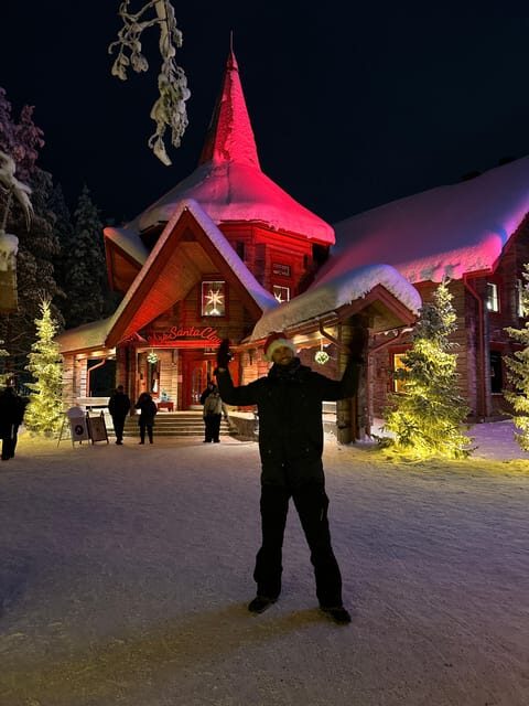 Rovaniemi: Guided Tour of Santa Claus Village - Santa Claus Village orientation and the Arctic Circle line leap
