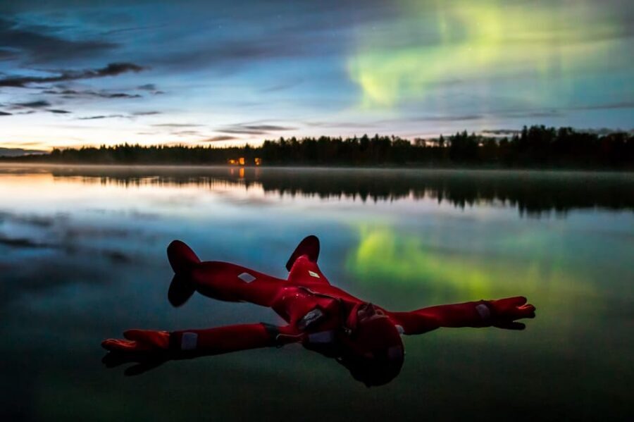 Rovaniemi: Ice Floating Experience - Floating on ice in Rovaniemi: what that serenity really means