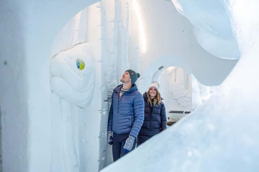 Rovaniemi: Ice sculpting experience - Touring the Arctic SnowHotel (45 Minutes): See How the Place Works
