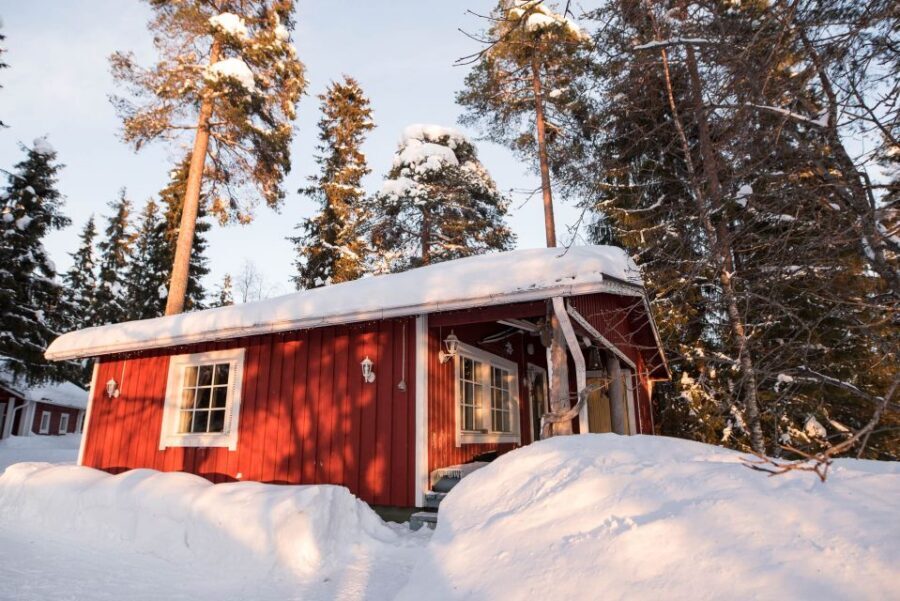 Rovaniemi: Lappish Evening Experience with Dinner - What to Bring for a Comfortable Winter Evening