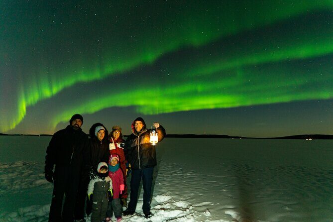 Rovaniemi: Northern lights money back tour - The guide’s photos: free aurora shots without the fiddling