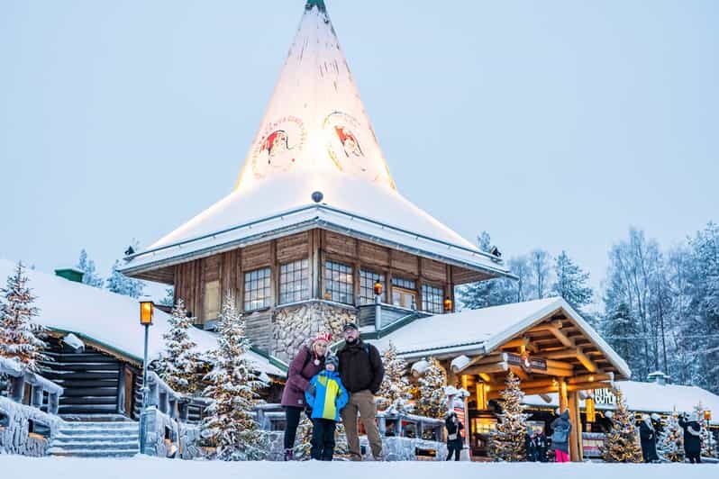 Rovaniemi: Private Pro Photoshoot in Santa Claus Village - The 1.5-Hour Santa Claus Village Photoshoot: What You’re Really Doing