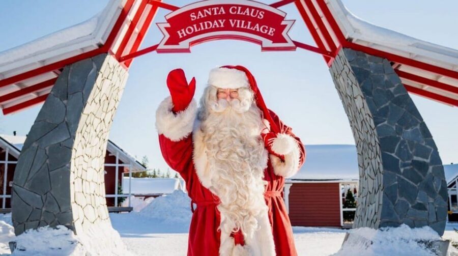 Rovaniemi: Santa Claus Village Tour Huskies & Reindeer ride - Rovaniemi transfer: why the ride out sets the tone