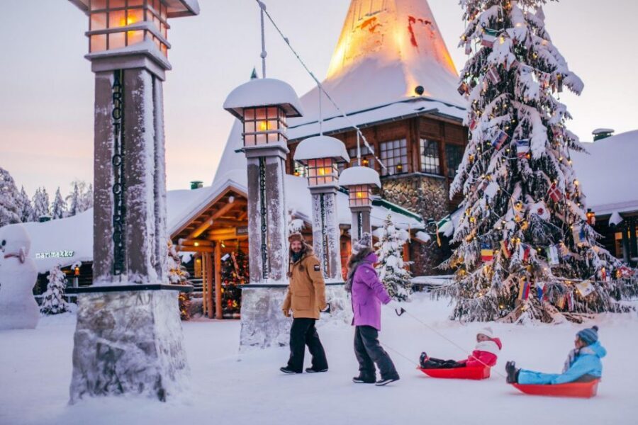 Rovaniemi: Santa Claus Village Visit with Hotel Pickup - Meeting Santa: wish-list whisper and the photo reality check