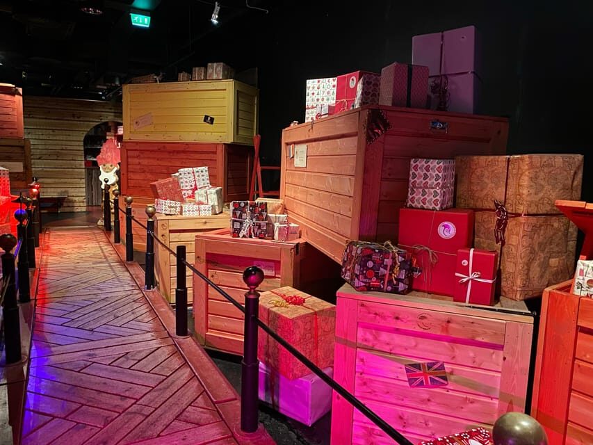 Rovaniemi: Santa Claus Village w/ Husky & Reindeer Sled Ride - Santa Claus Village: Arctic Circle moments and shopping time that feels human