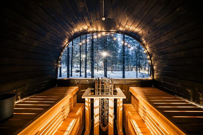 Rovaniemi Sauna World with a Hot Tub, Jacuzzi and Cold Pool - How Many People Will You Be With?