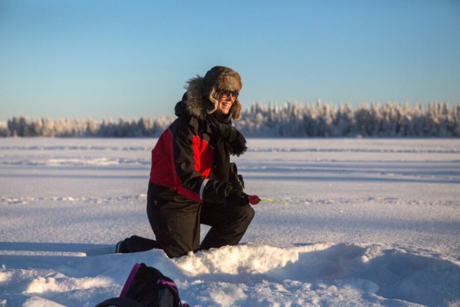 Ruka: Ice fishing trip - The warm break: coffee, tea, snacks, and open-fire fish prep