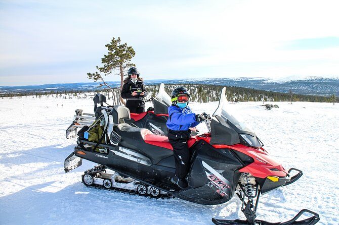 Snowmobile Driving - Morning start - What happens during those 2 to 3 hours on the snow