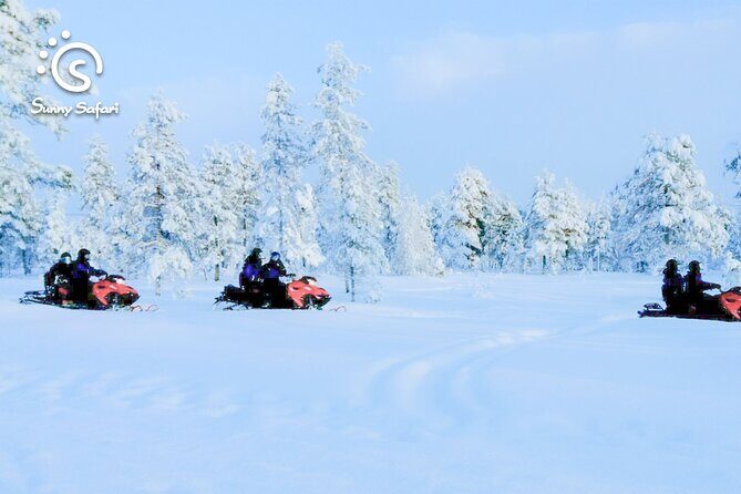 Snowmobile Safari into Arctic Wilderness - The driver briefing: the moment you start to enjoy it