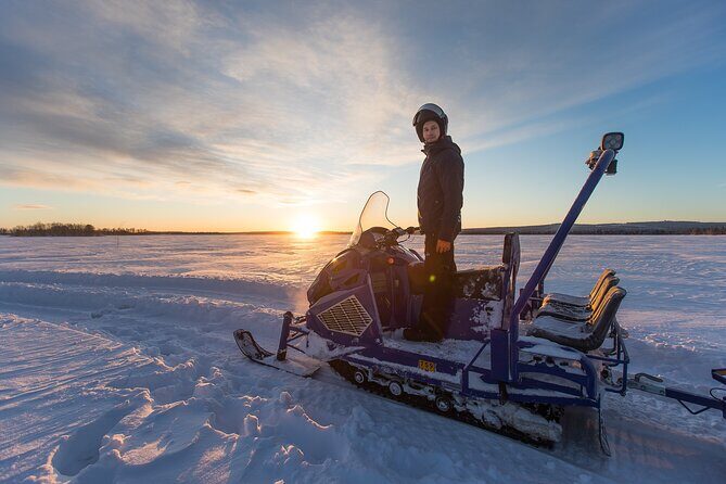 Snowmobile Safari into the Wilderness, Apukka Resort Rovaniemi - Shared guide and small-group riding: what that means for you