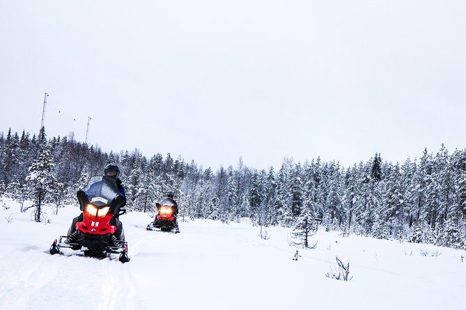 Snowmobile Safari on the Tundra - Training First: How the Safari Starts on Snow Tracks