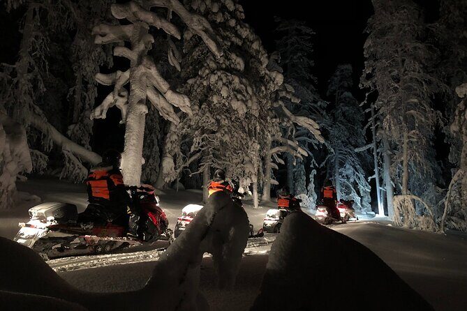 Snowmobile Safari to Search for the Northern Lights - Thermal clothing that keeps you comfortable (and photo-ready)
