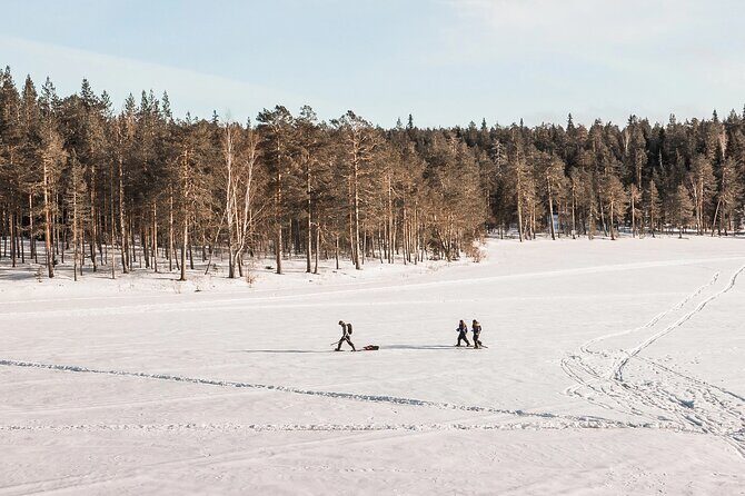 Snowshoe Trip in the Wilderness - Snowshoe basics and pacing on an Arctic walk