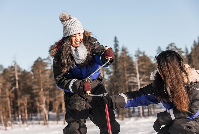 Snowshoeing and Ice Fishing Tour - Snowshoes across the lake and forests: what it’s really like