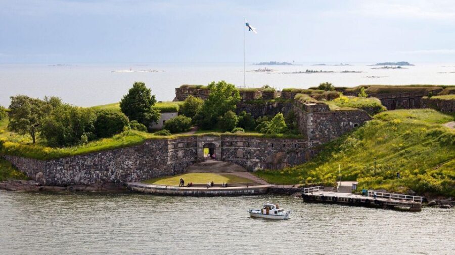 Suomenlinna: Private Tour with an Authorized Guide - The 1.5-hour plan: what you’ll actually do on the island