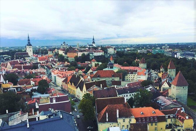 Tallinn Day Cruise from Helsinki - Tallinn Old Town city tour: UNESCO streets, city hall sights, and Kiek in de Kök