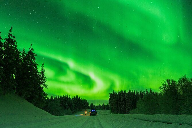 The Ultimate Guaranteed Aurora Hunt - Rovaniemi at 5pm: the evening starts fast