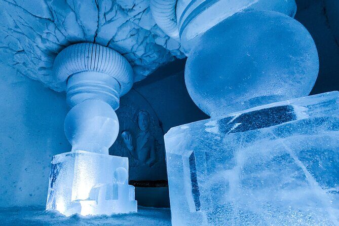 Visiting package: Guided Tour at Arctic Snow Hotel - Stop 1: Arctic SnowHotel and Glass Igloos