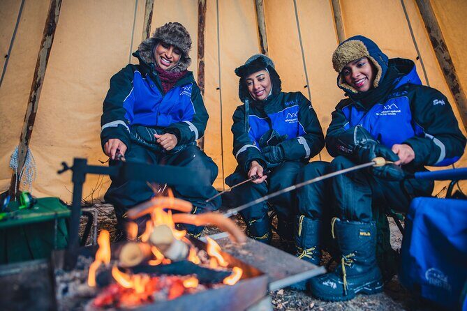 Wilderness Survival Tour - Winter - Wildlife and Flora: Learning What the Forest Is Telling You