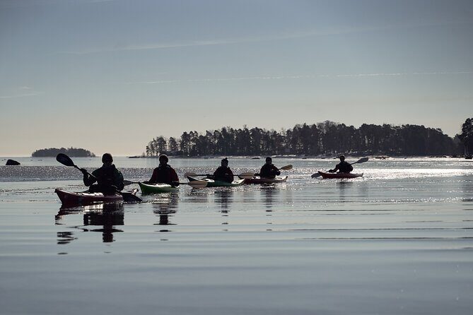 Winter kayaking in Eastern Helsinki archipelago - The meeting point at Vuosaaren and how the start usually feels