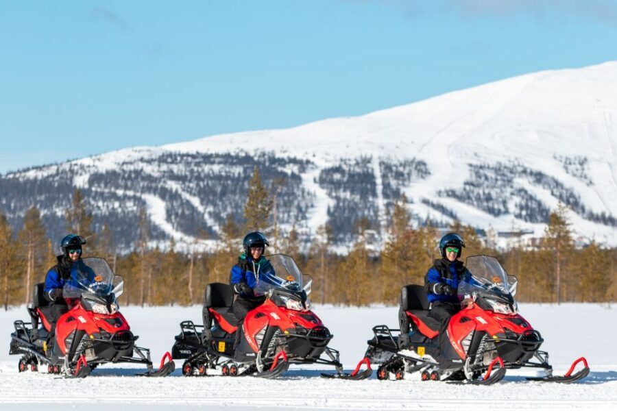 Ylläs: Snowmobile Adventure with Ice Fishing - Lunch by real fire: why the soup moment is more than food
