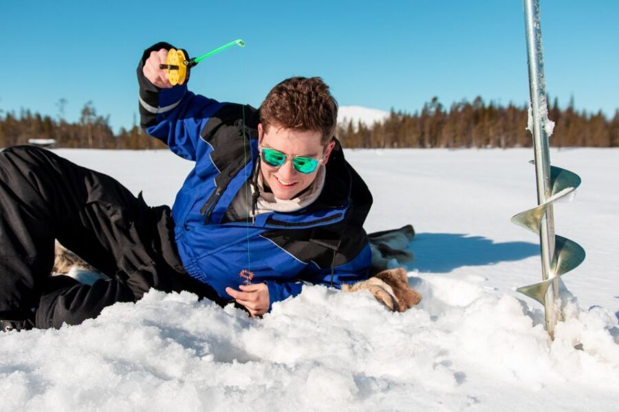 Ylläs: Snowmobile Adventure with Ice Fishing - Getting ready in Ylläsjärvi: transfers, clothing, and timing that matter
