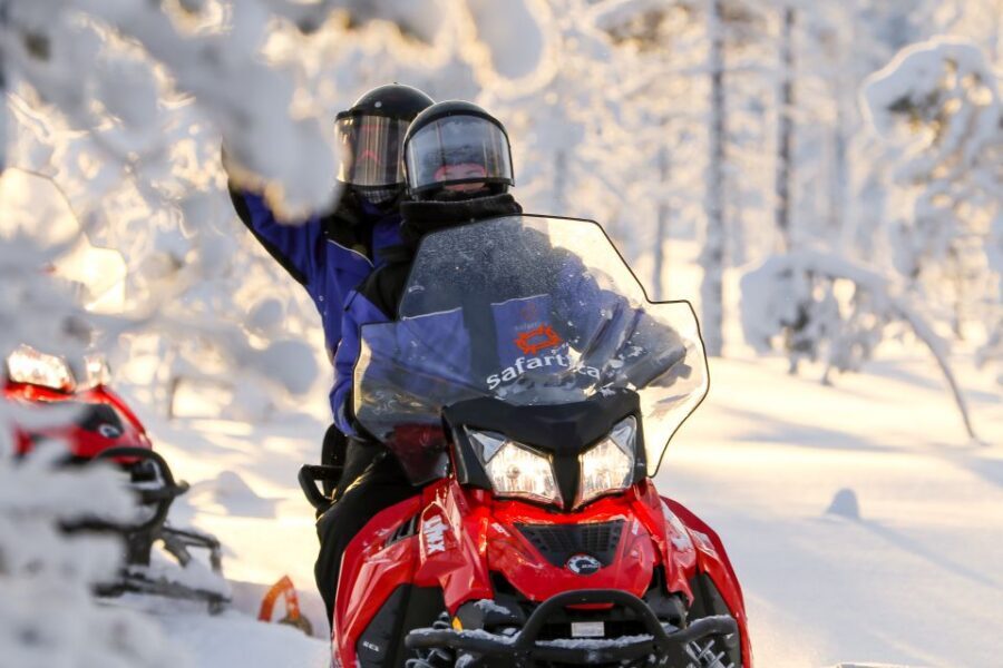 Ylläs: Snowmobiling ABC - Safety Briefing and Driving Tips That Make the Ride Stick